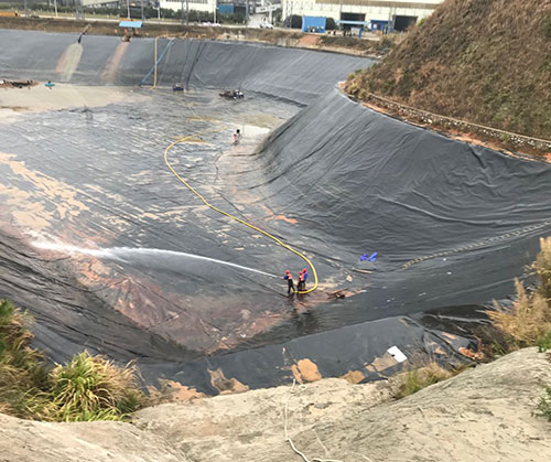 竹山废水池清理